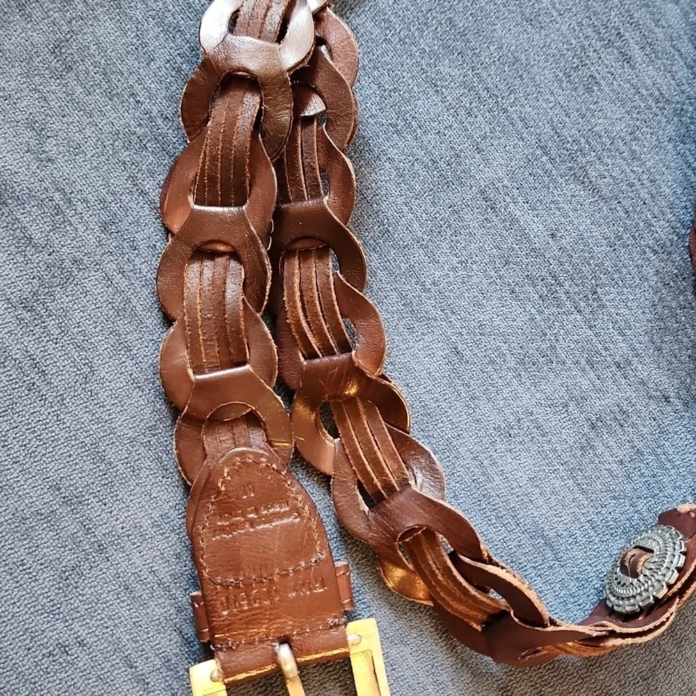 Braided genuin brown braided leather belt with silver tone details sz M